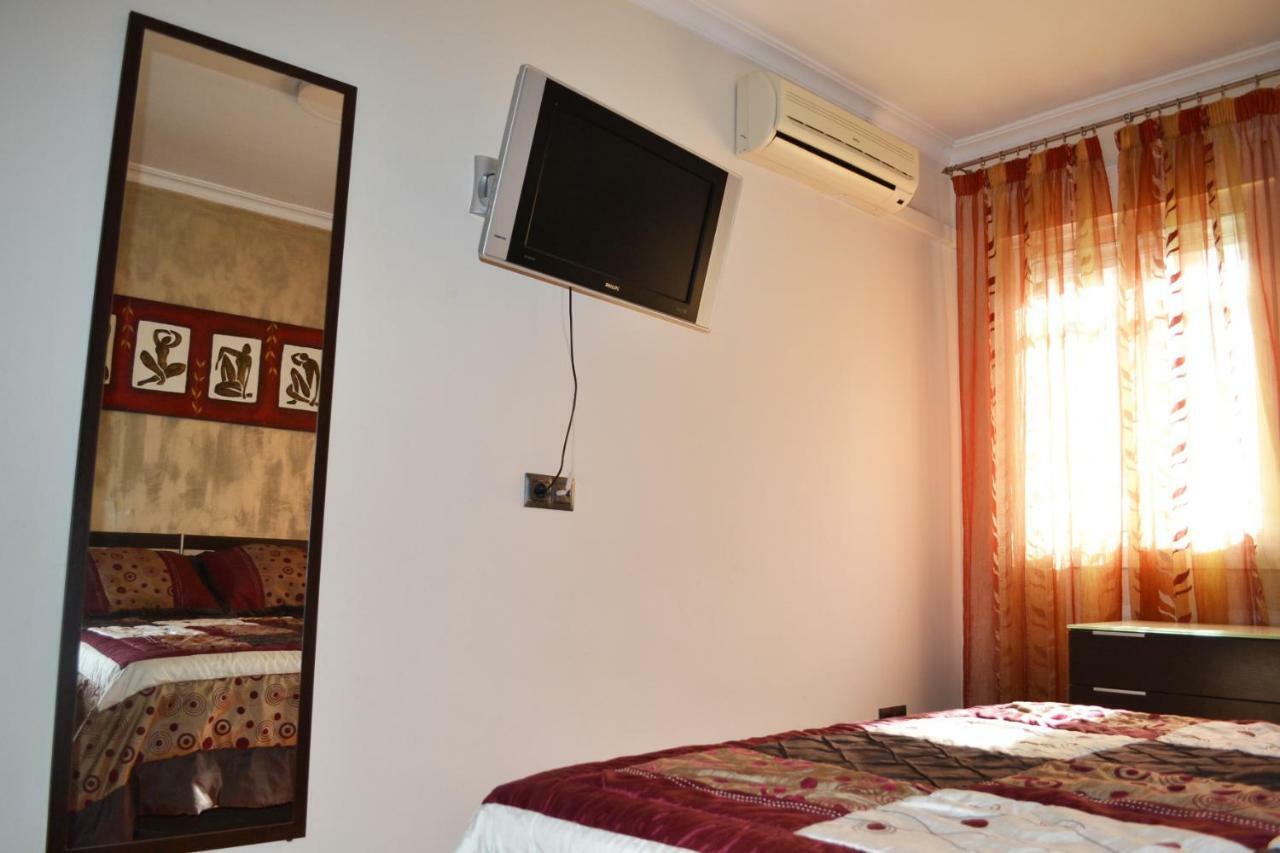 Apartamento Acogedor, Excelente Ubicacion, 10 Min Centro Lägenhet Sevilla Exteriör bild