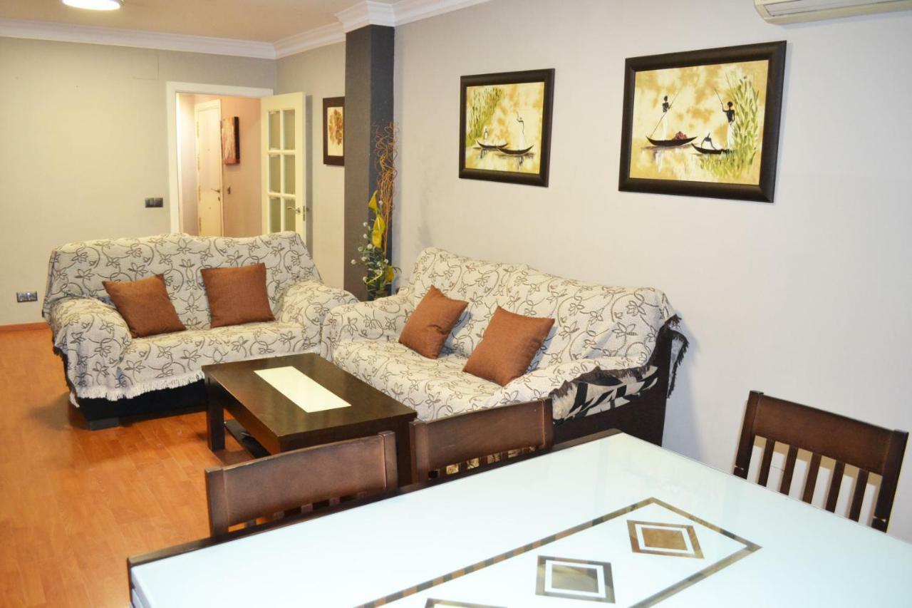 Apartamento Acogedor, Excelente Ubicacion, 10 Min Centro Lägenhet Sevilla Exteriör bild