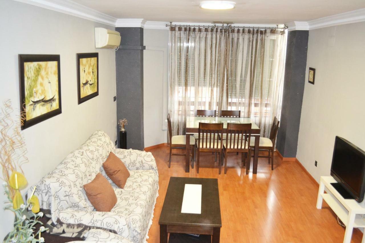 Apartamento Acogedor, Excelente Ubicacion, 10 Min Centro Lägenhet Sevilla Exteriör bild